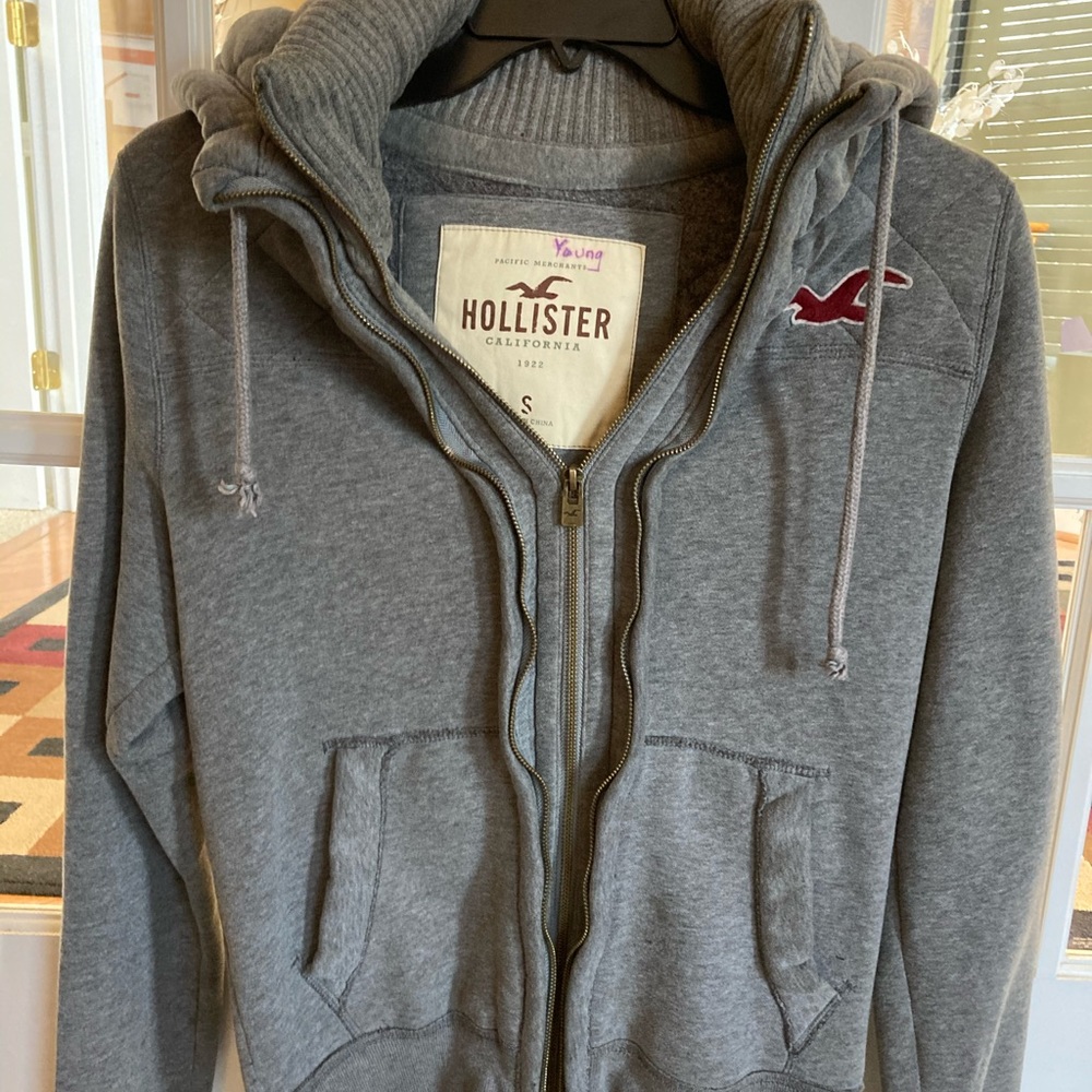 Hollister men’s hoodie and 3 Hollister shirts